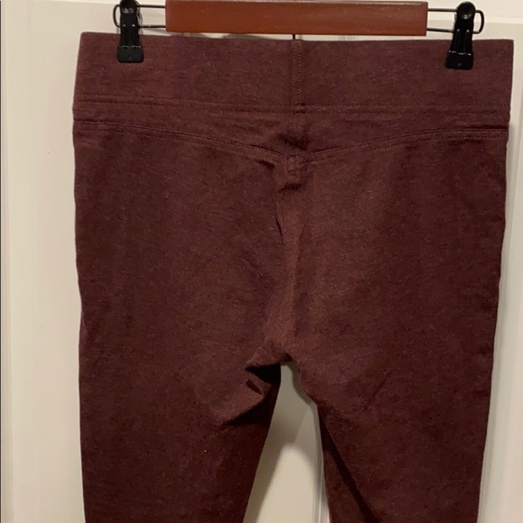 LOFT Ponte pants heathered burgundy - Picture 5 of 8